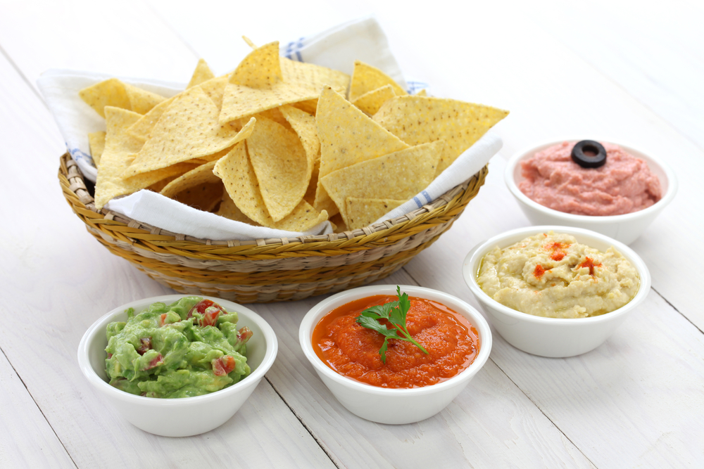 Salsas con nachos. Foto: Shutterstock