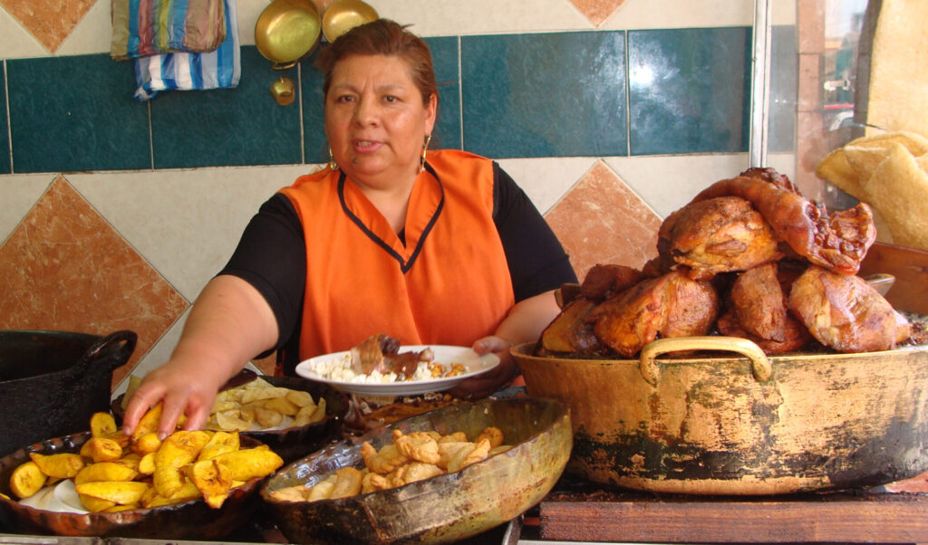 Chugchucaras, parte de la gastronomía típica de Latacunga. Foto: EL UNIVERSO/ ARCHIVO