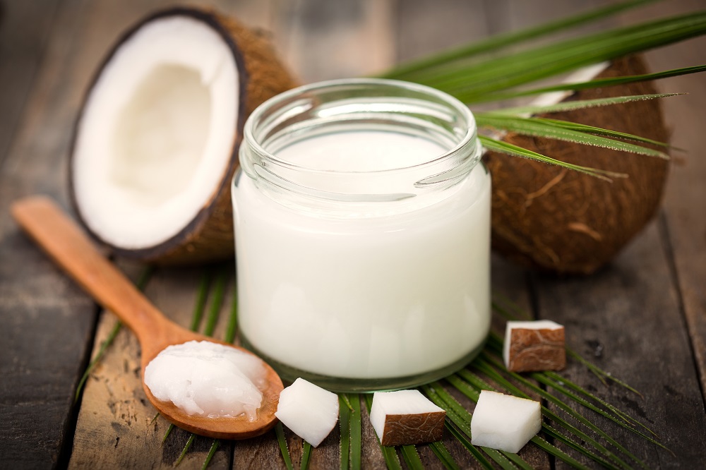 Aceite de coco, una tendencia y un indispensable en tu cocina. Foto: Shutterstock